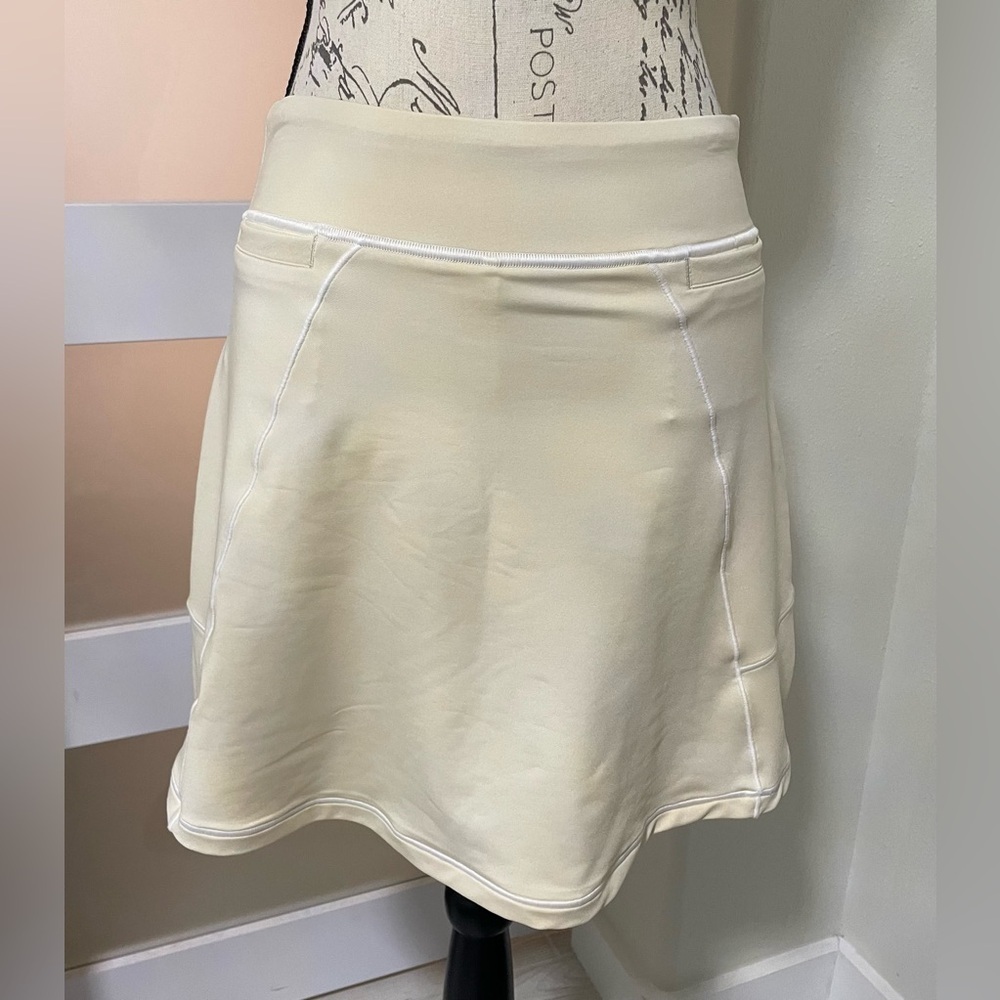 Peter Millar White A-Line Skort EUC